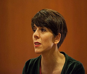 LEONOR LEAL  